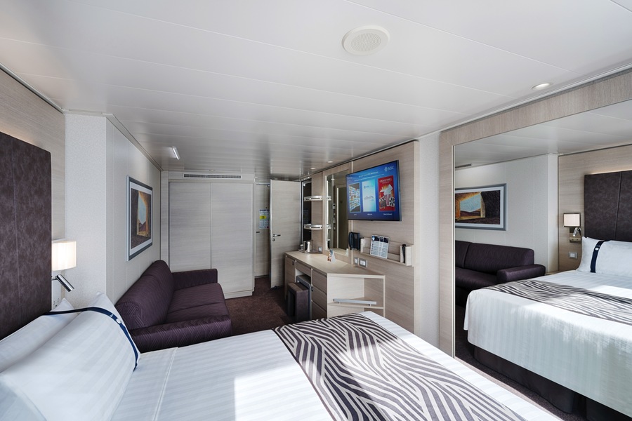 MSC Cruises MSC World Asia Deluxe Balcony BR2 2 ©MSC Rights.jpg